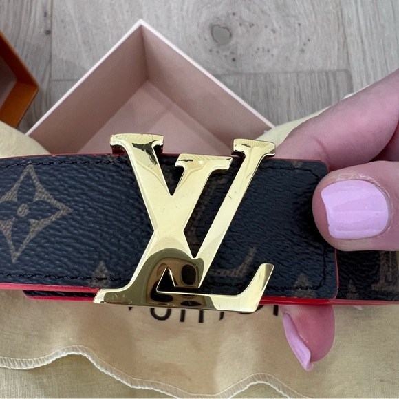 Louis Vuitton Reversible Belt size 80 - Picture 3 of 5